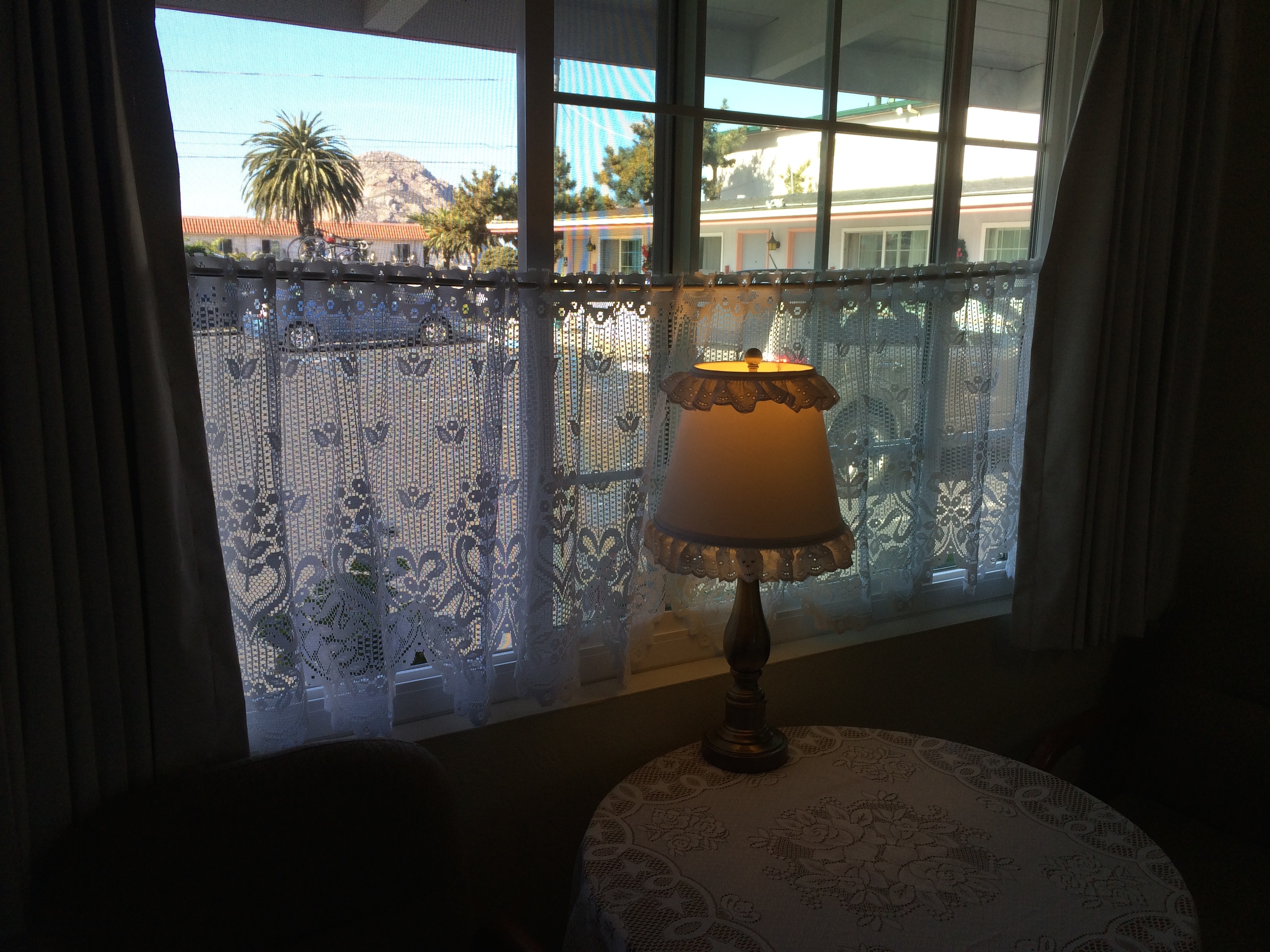 photos-page/SundownInnRoom7MorroRockview.jpg